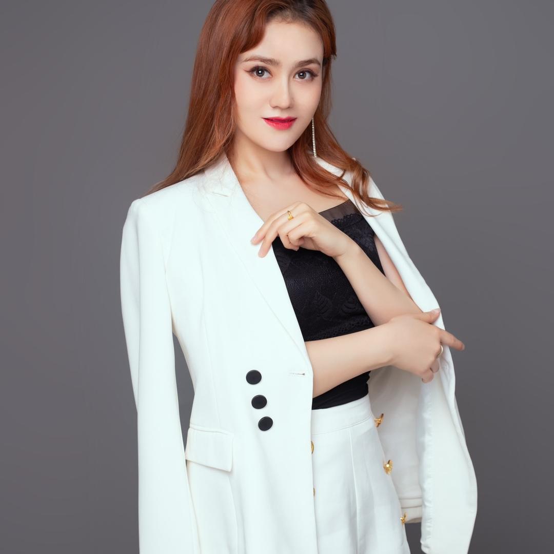 伊州凰后美容工作室