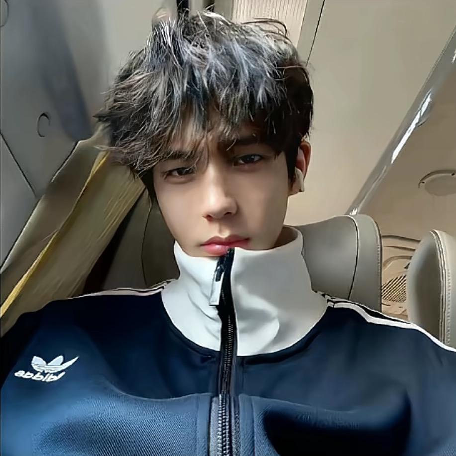 𝓡𝓸𝓶𝓪𝓷𝓽𝓲