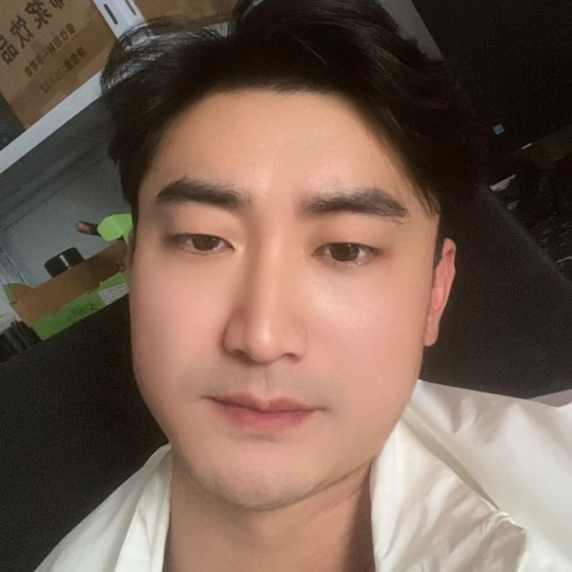 @小阿伟