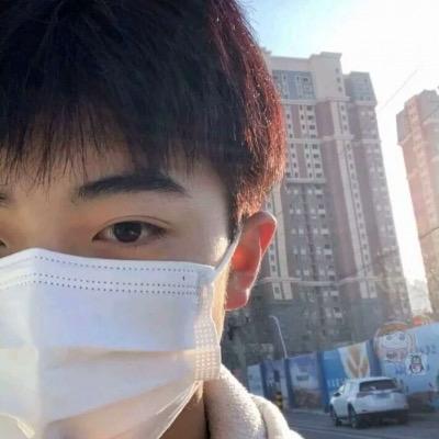 多疑冷漠的汪世宝头像