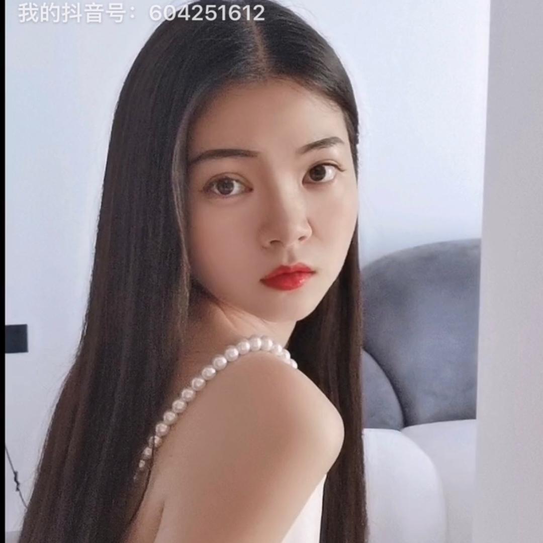 小妮子😍