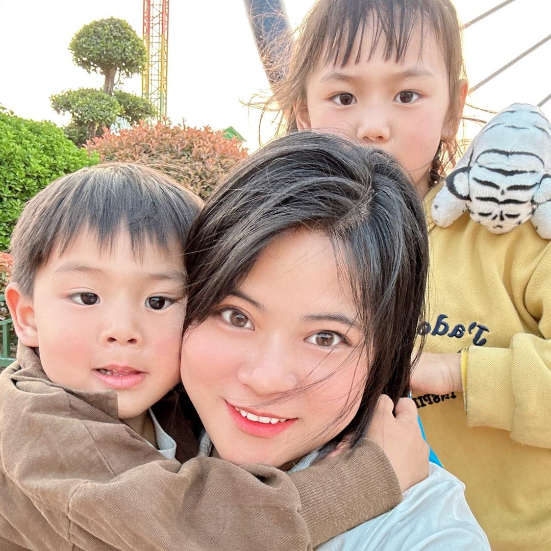 小瑞呀（正好妈👨‍👩‍👧‍👦）