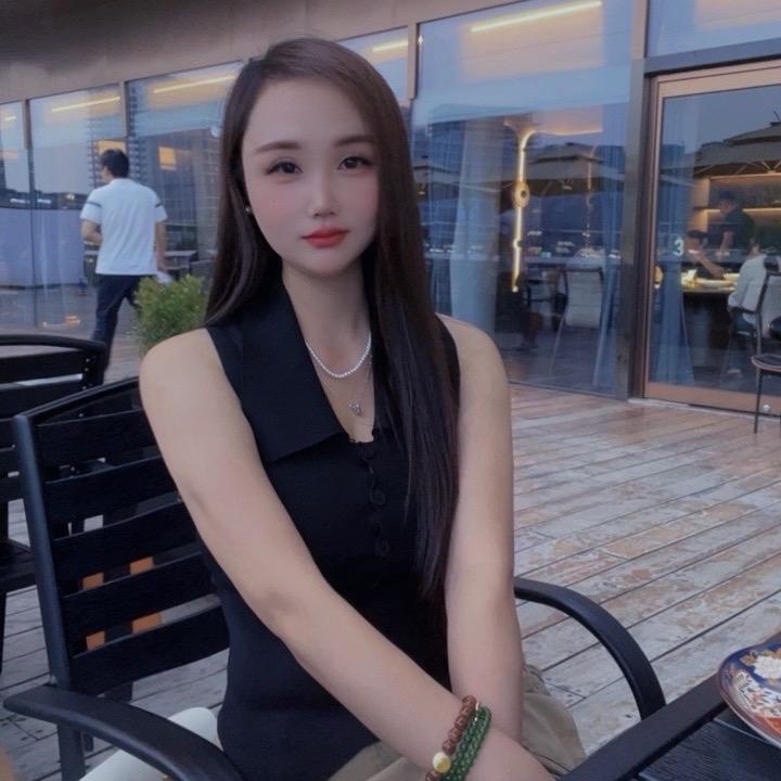芳芳吖