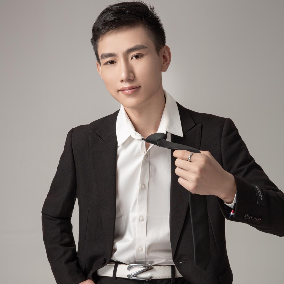 努力的小杰