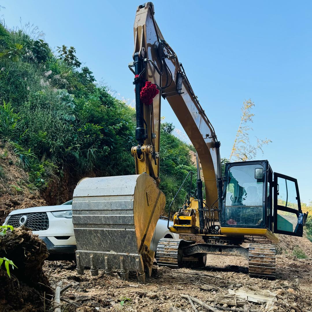 重生之我在工地开挖掘机