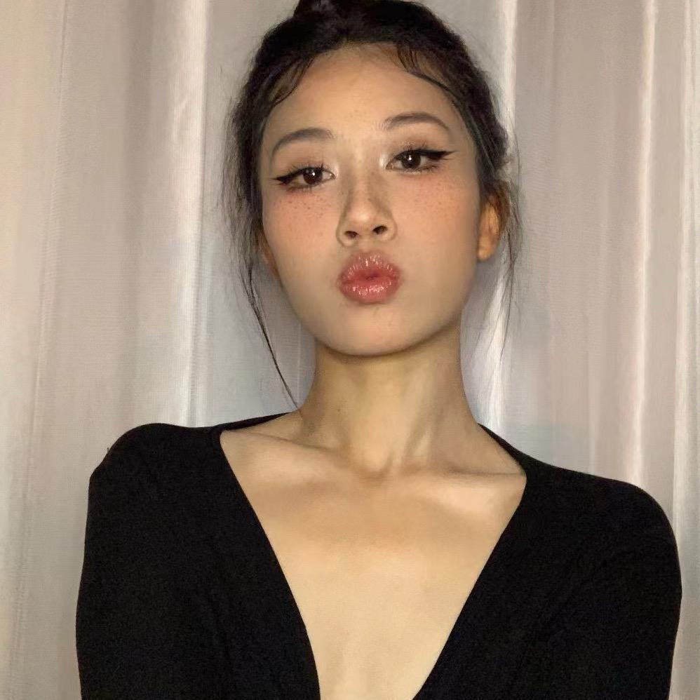 黑小鱼(｡ì _ í｡)
