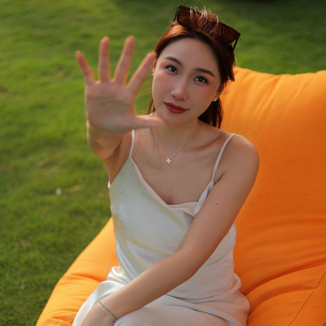 凌若露露露
