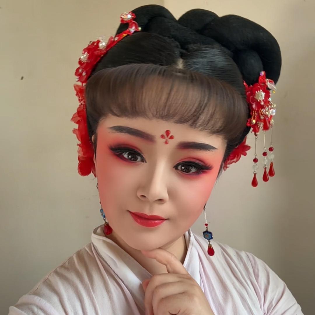 庐剧张雪婷