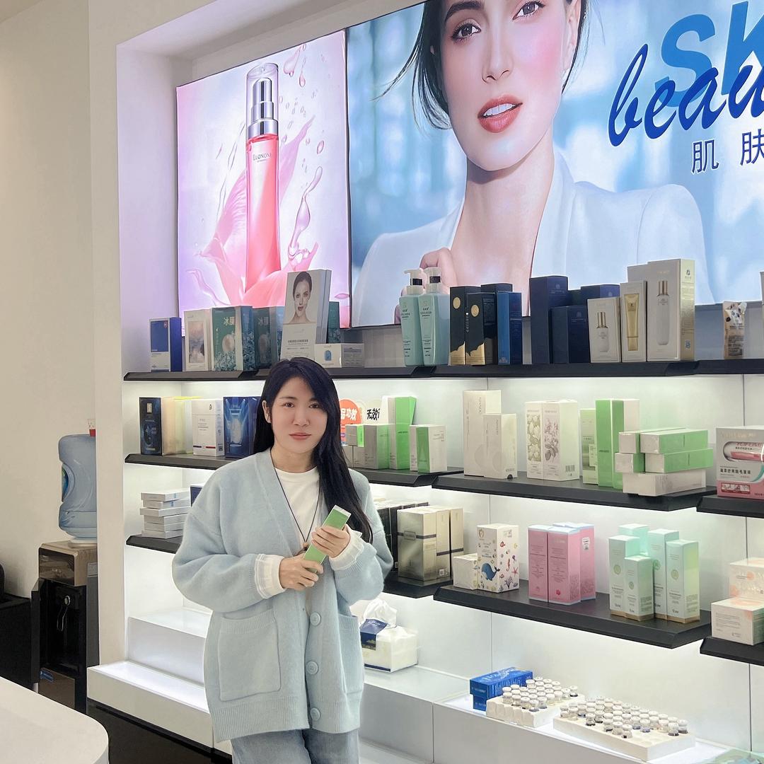 弥勒化妆师/莎莎