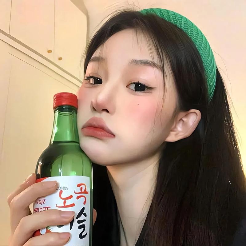 化了妆的猫 °