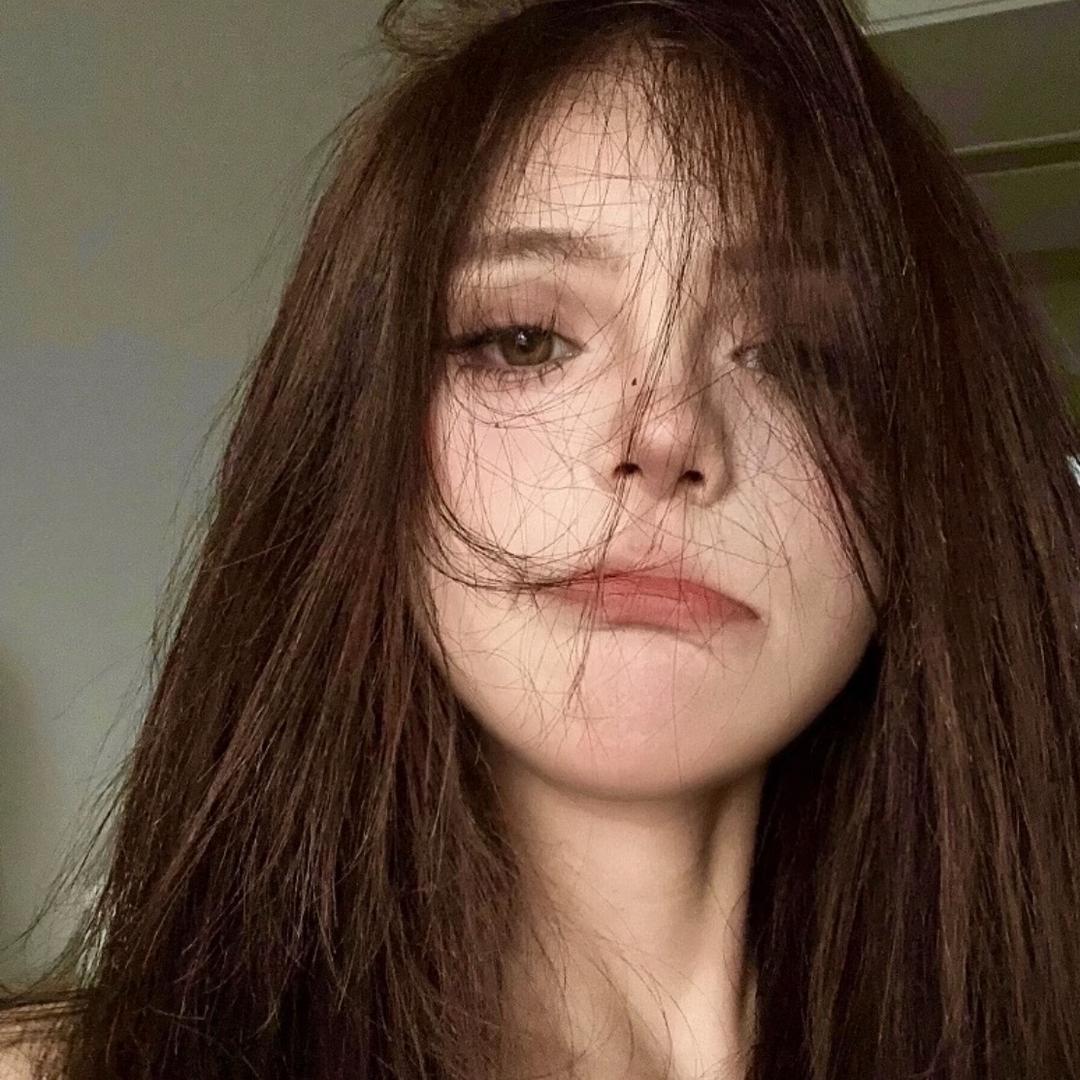 小芋zi.