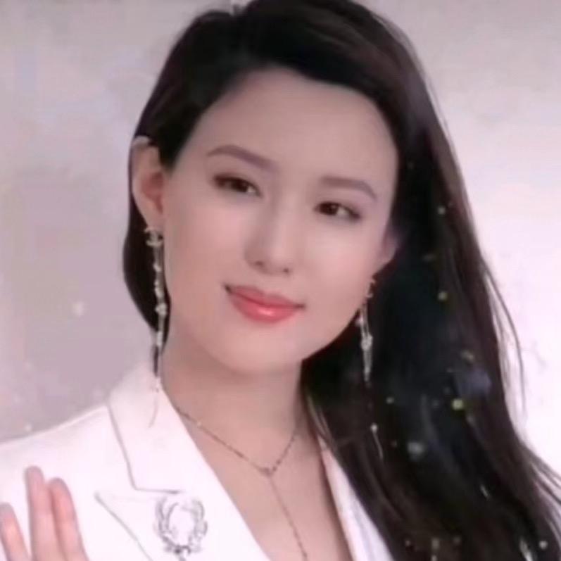 演员熹熹