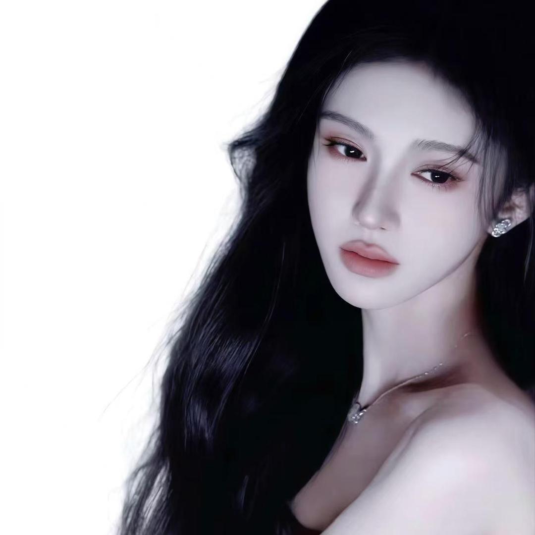 小E