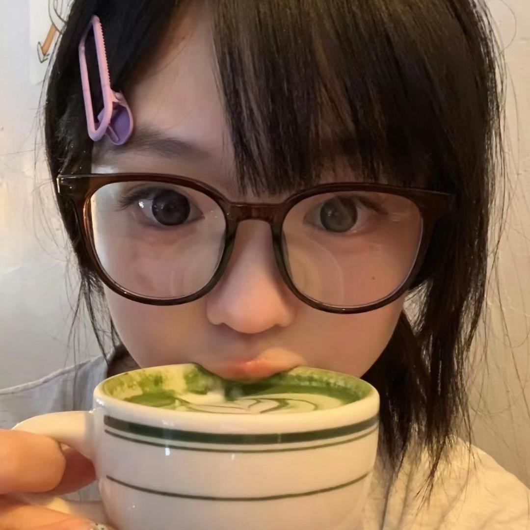 彤彤^