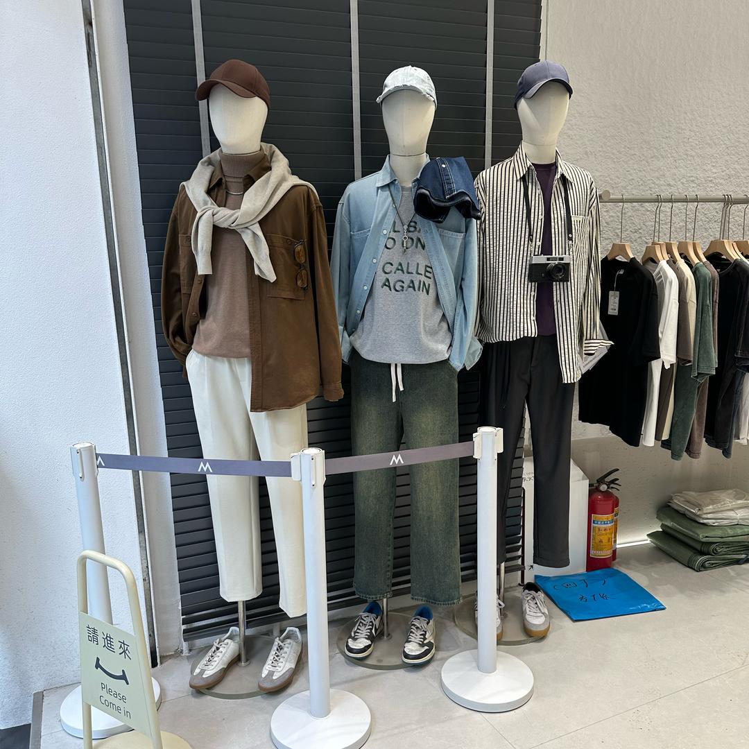 美悦二楼简逸男装