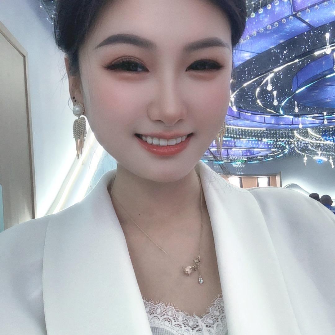 李李李盼盼吖