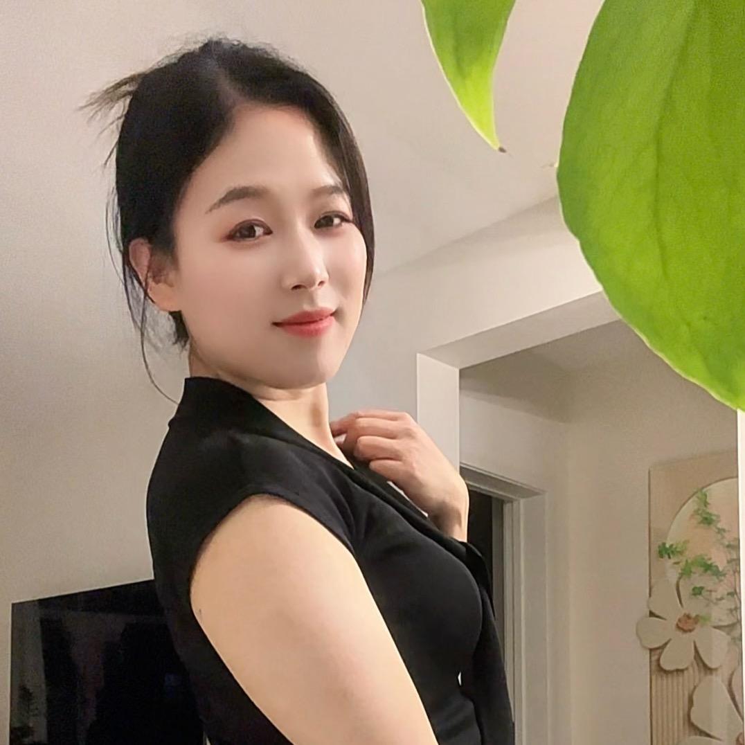 香 香 ୧⍤⃝💋