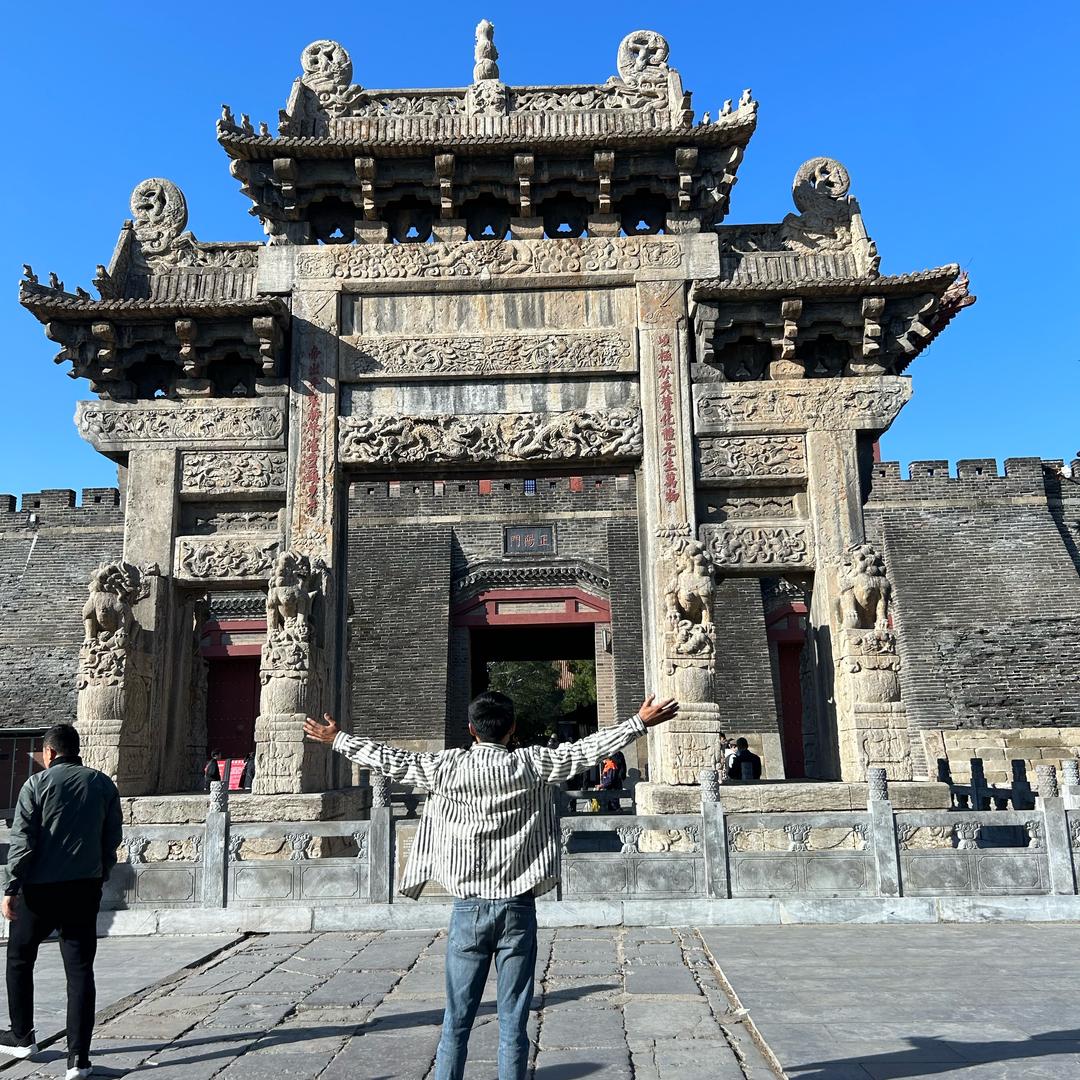 屈明~