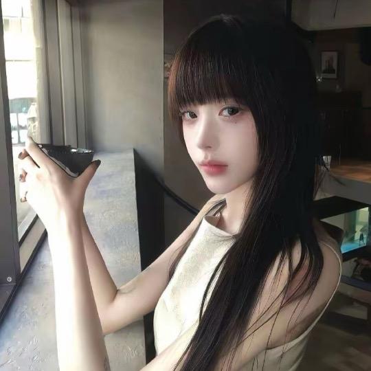 靳译肯.