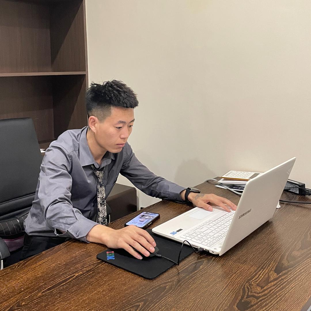 向钱看齐，向厚赚！