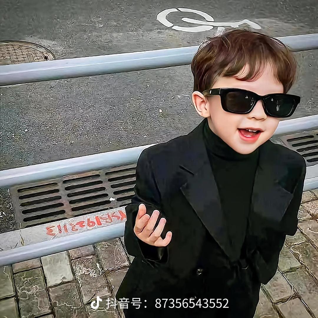 R8来力台球俱乐部