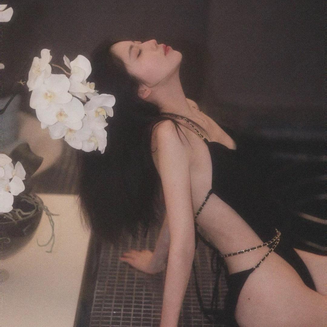 把心事讲给风.