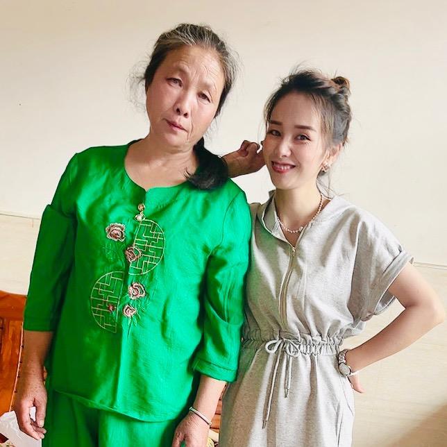 丝丝（原奏章婆媳）