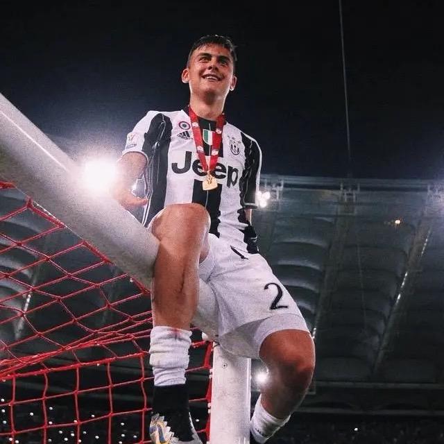 𝙈𝙖𝙫𝙚𝙧𝙞𝙘𝙠