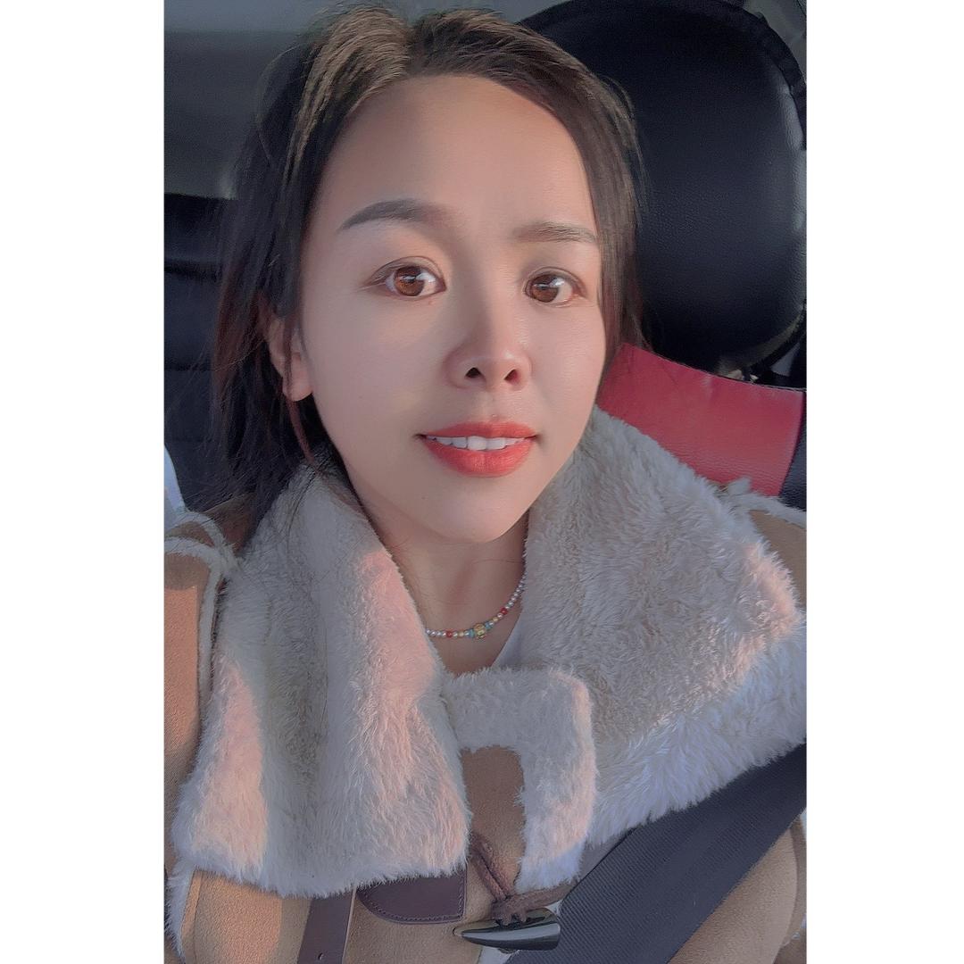 做广告的小姐姐🤪