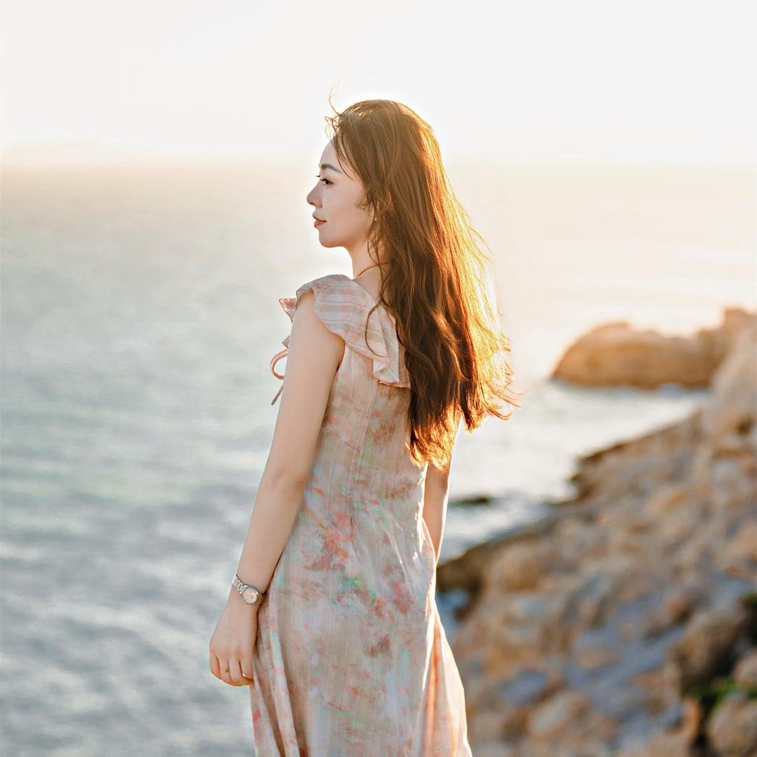 @小君