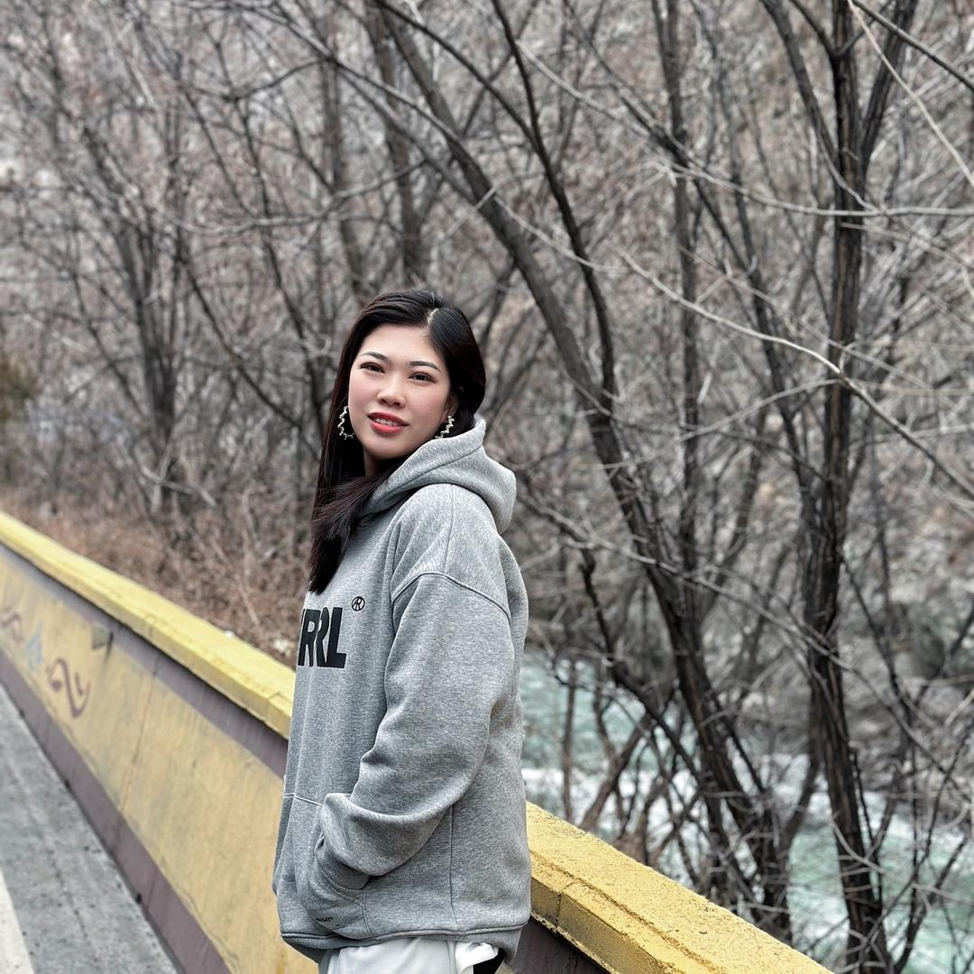 蜜嘟融合餐厅（营业时间11到晚上8点半）