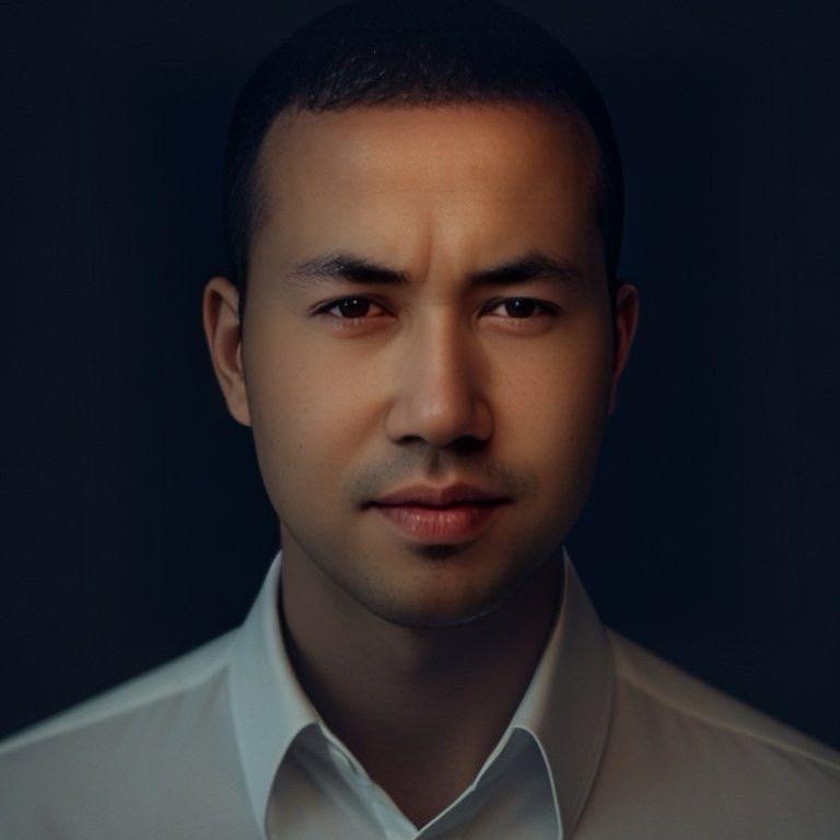 吐尔共江