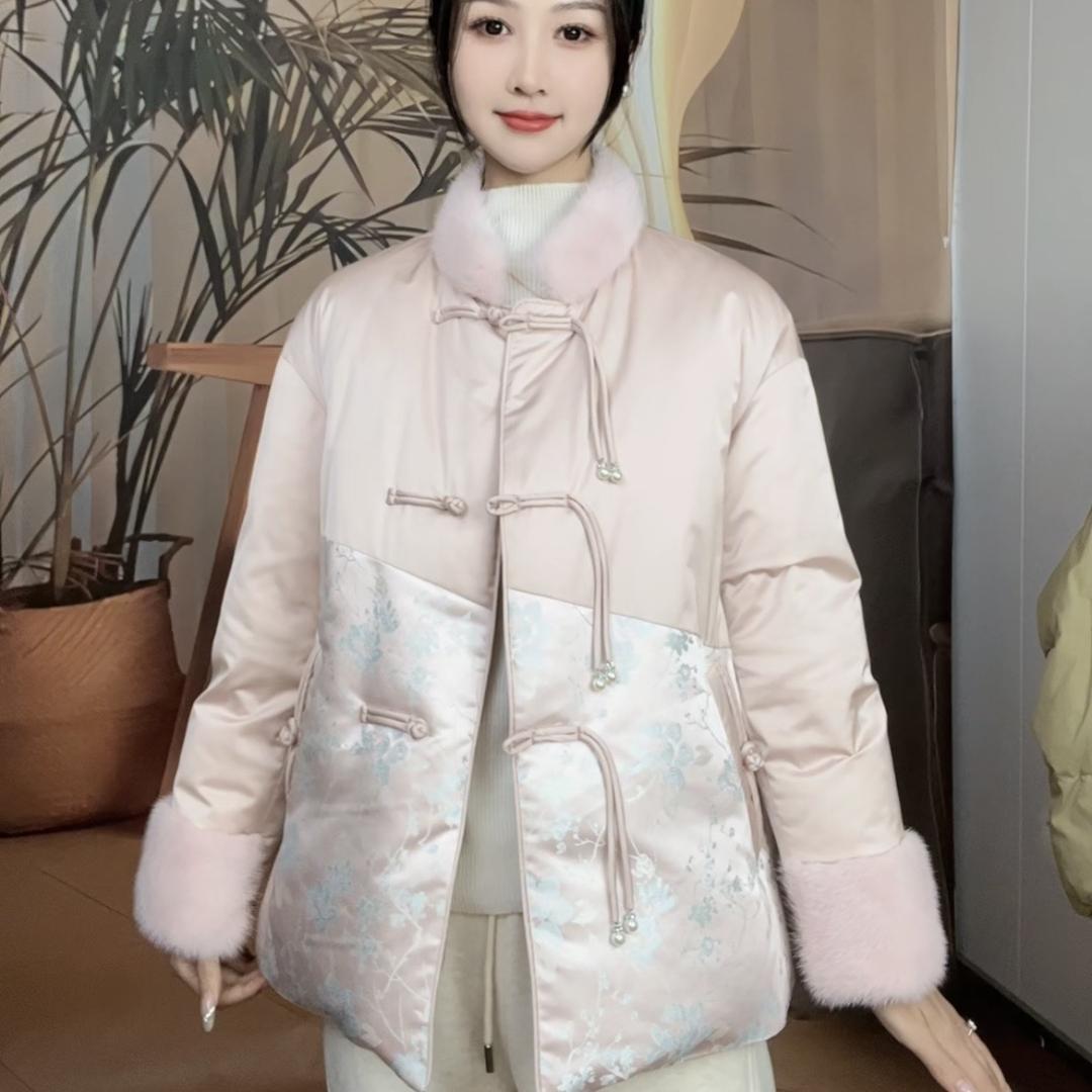 莱子轻奢服饰达佳