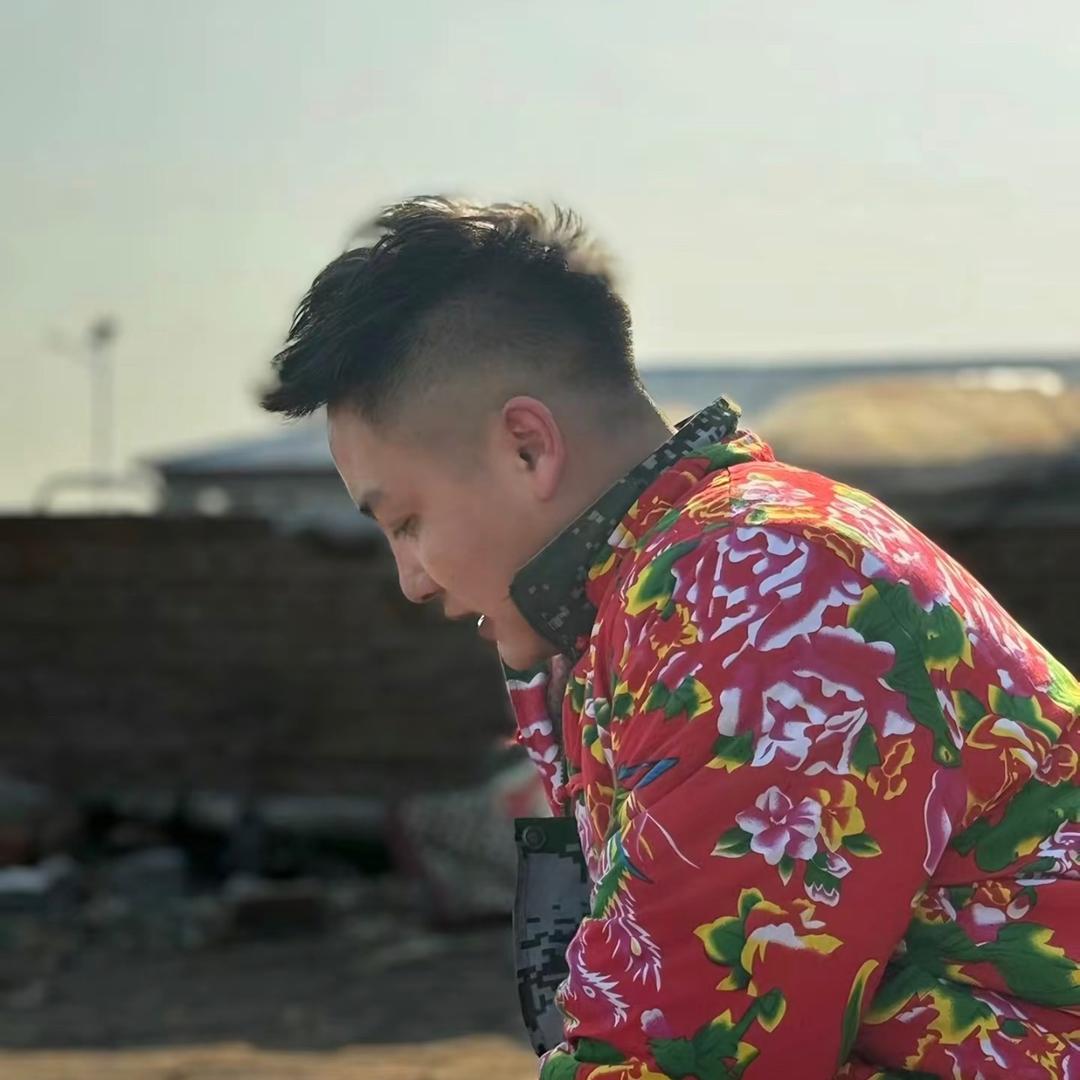 远远的小饼干！🚶🏻