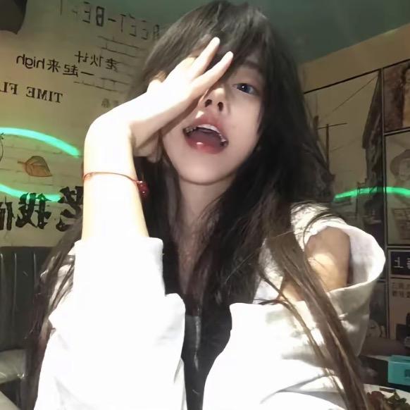 六的喵.