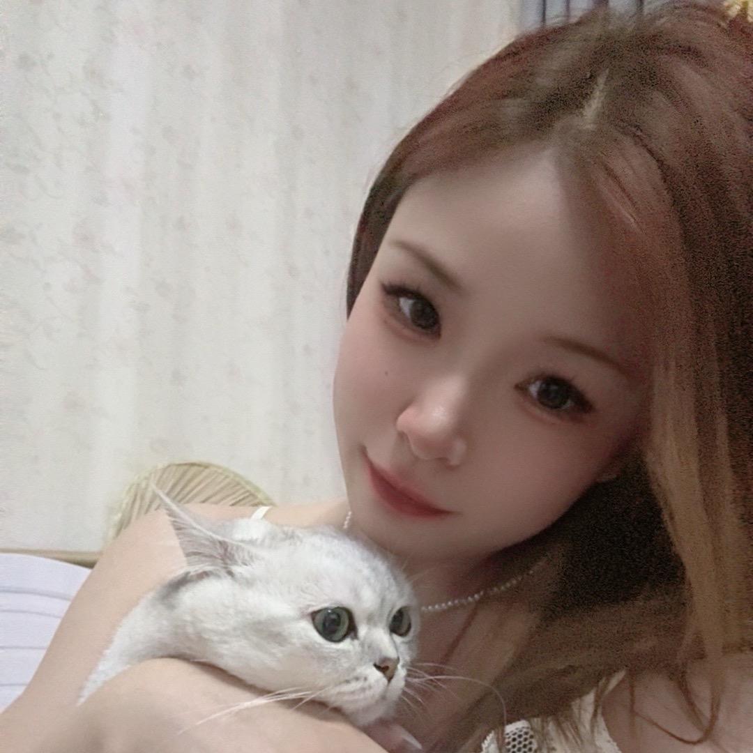 小艾请开心🌸