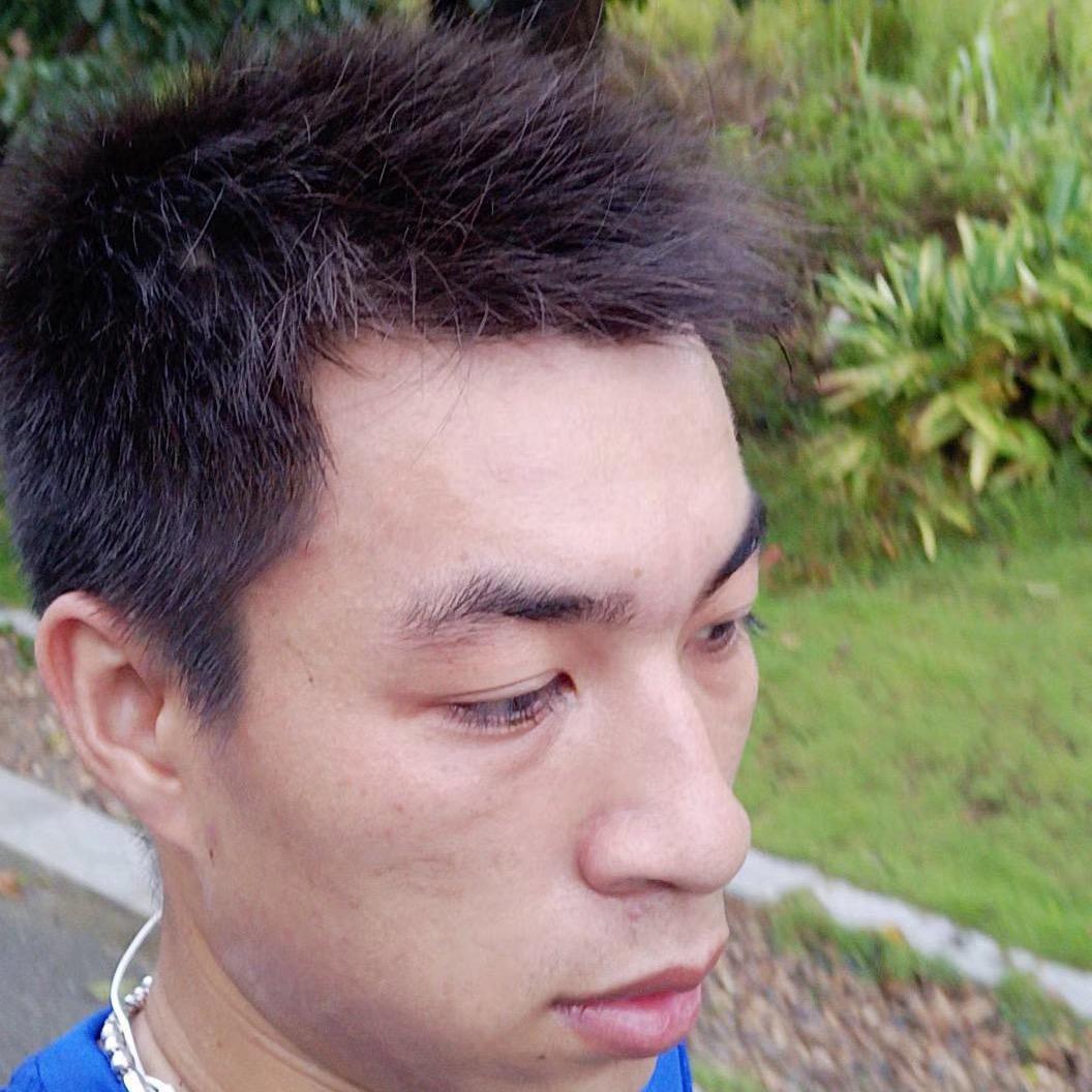 🌈开天车的小李哥🌈