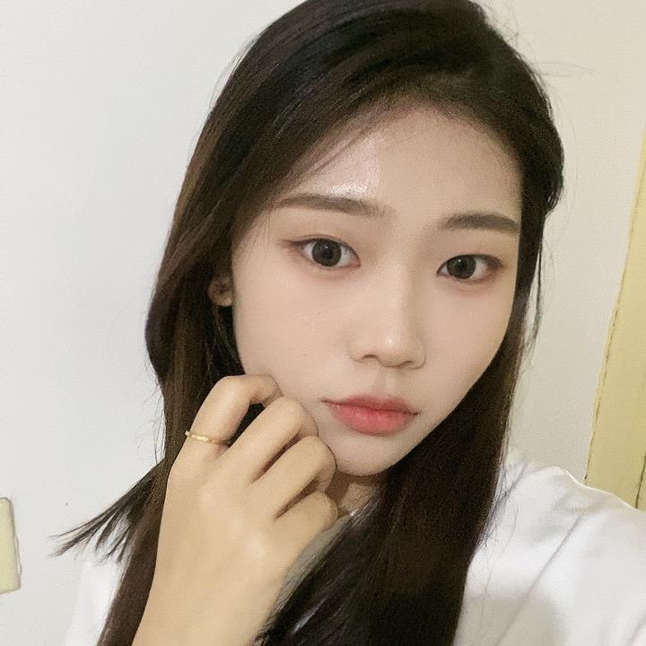 胡美丽（私信直接留下☎️）