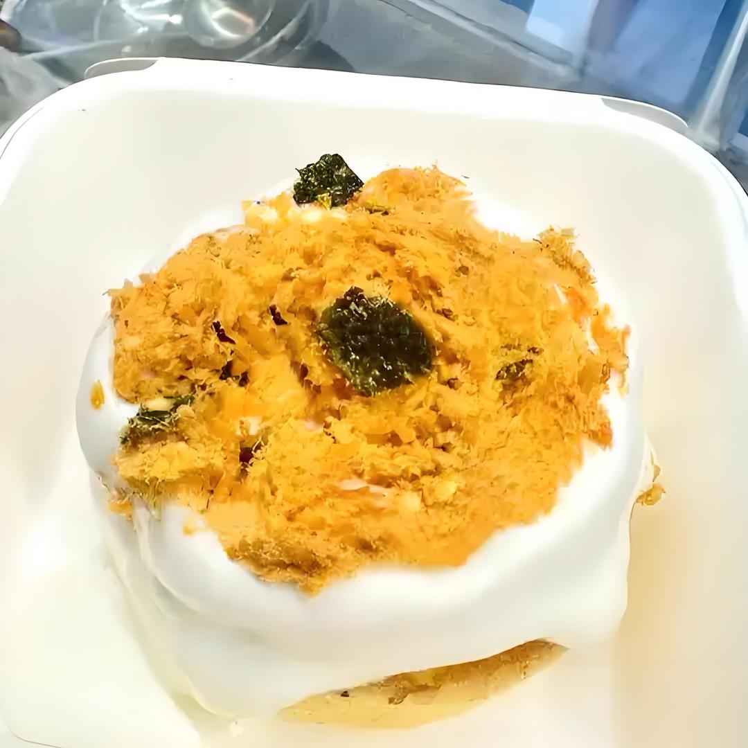 70后大叔地摊卖甜品