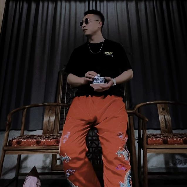 说相声的小李