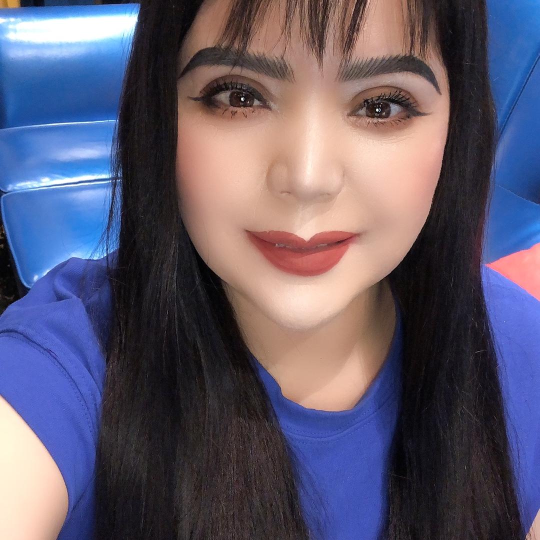 吾尔呢萨·歌手🎤🎤