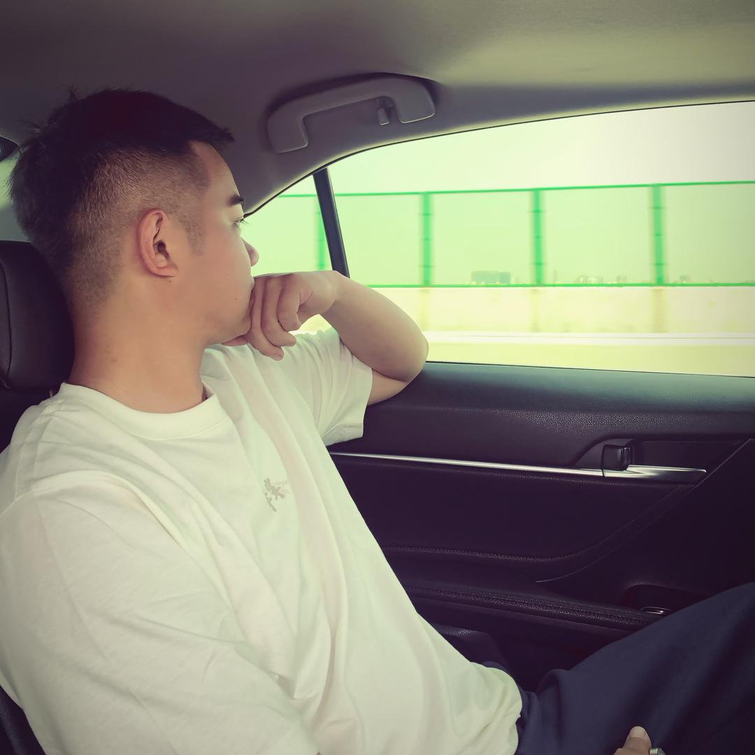 刘天一.