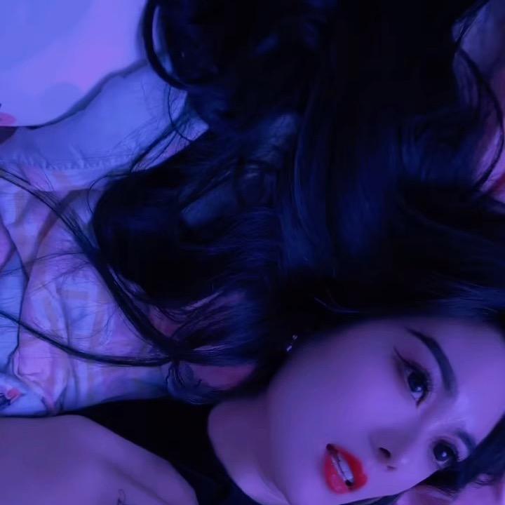 伤心
