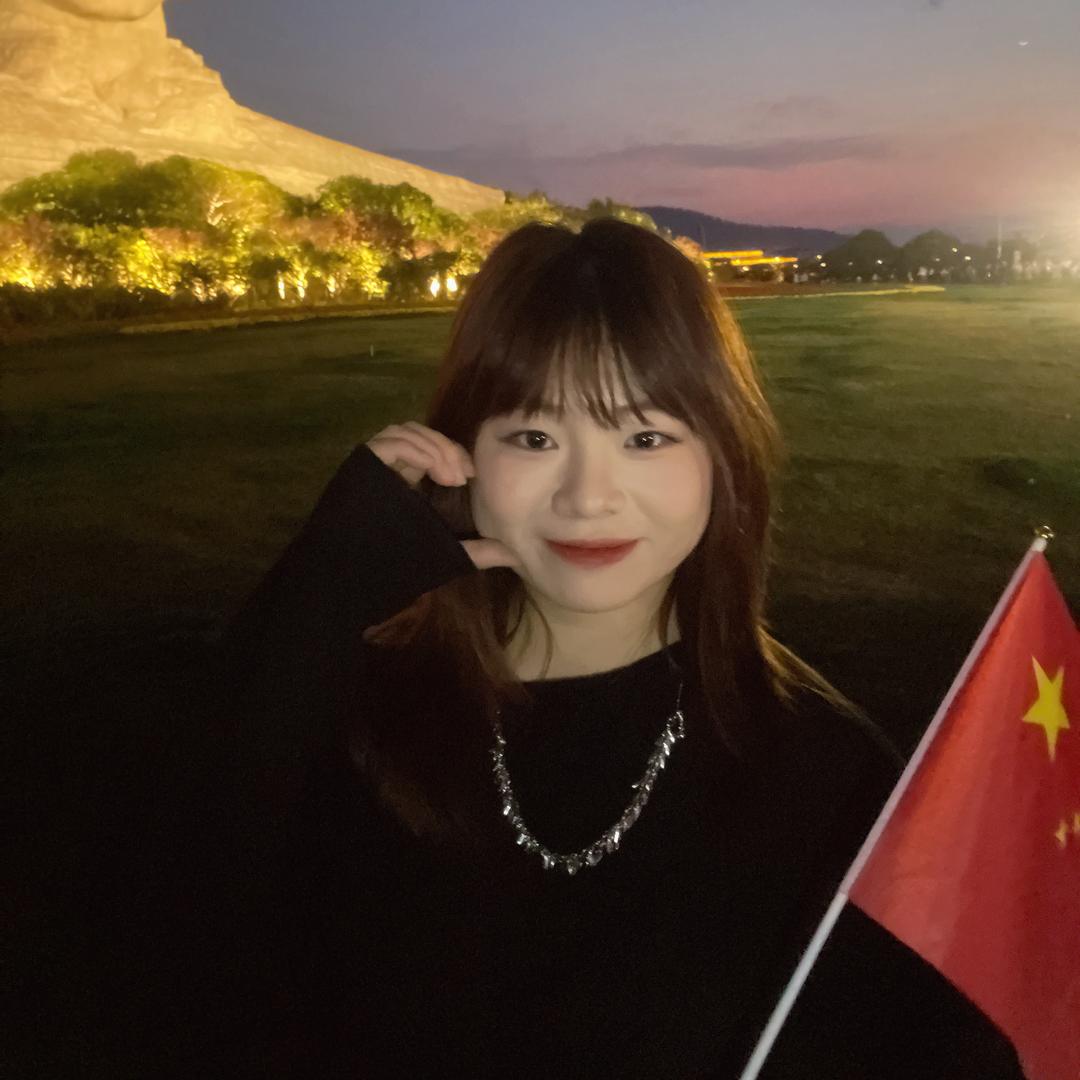 对方正在长头发