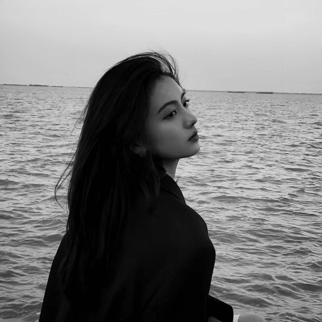 爱吃草莓尖尖🍓