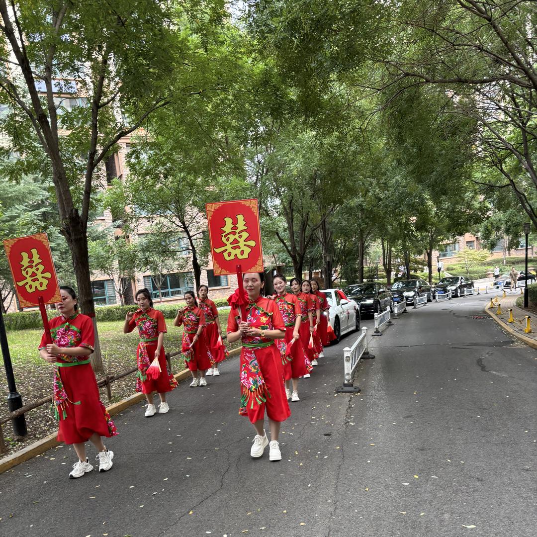 山妹精锐鼓舞团（招人）