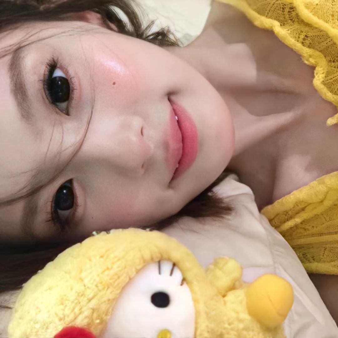 沈妍、