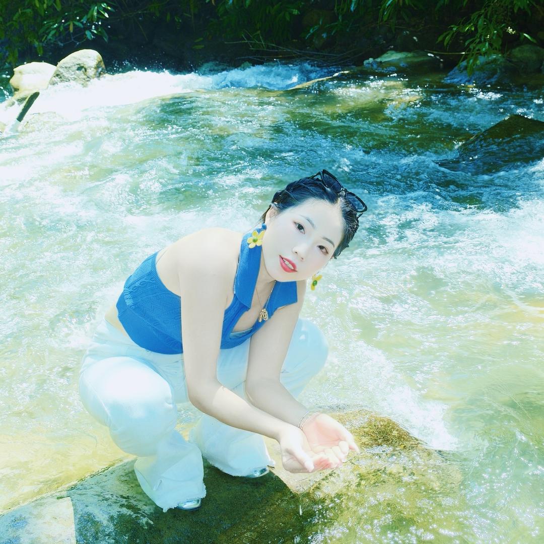 这浅薄的小脑袋瓜吖