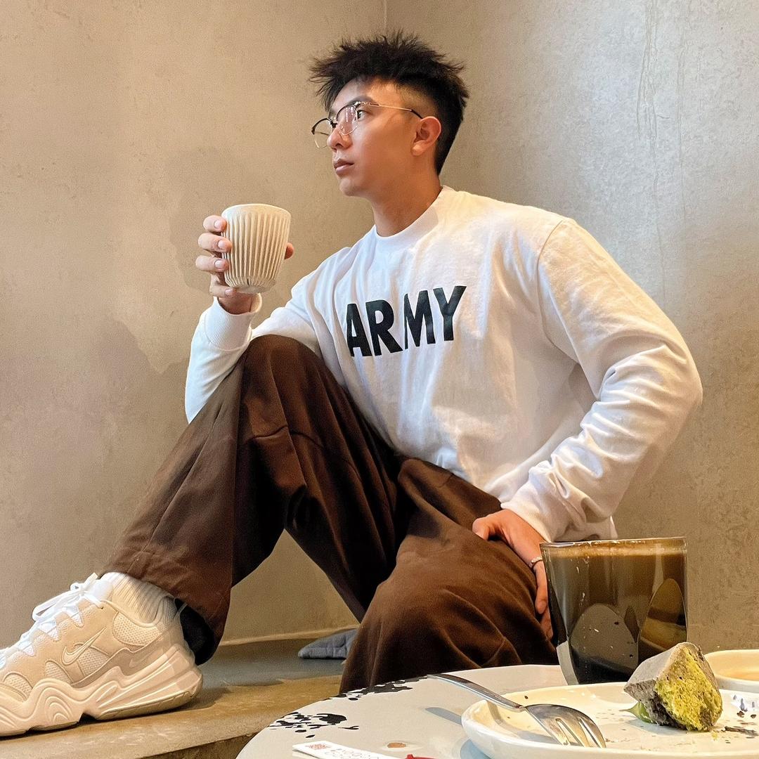 疯狂🤪刘憨憨🐬