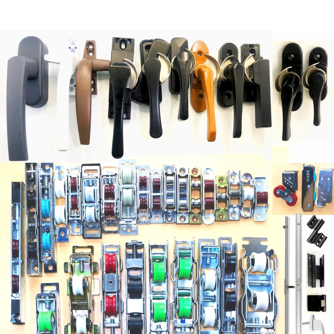 门窗滑轮定制生产月牙锁执手合页连杆厂家